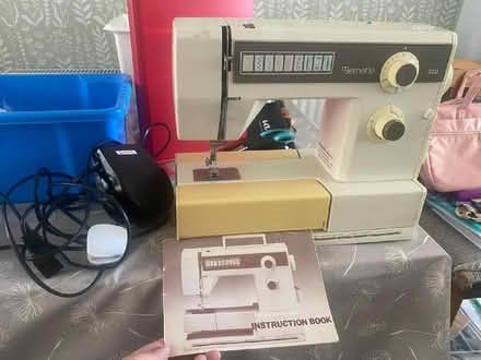 Photo of free Sewing machine - working (Erith DA8) #1