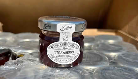 Photo of empty mini jars like this (Knaphill GU21) #1