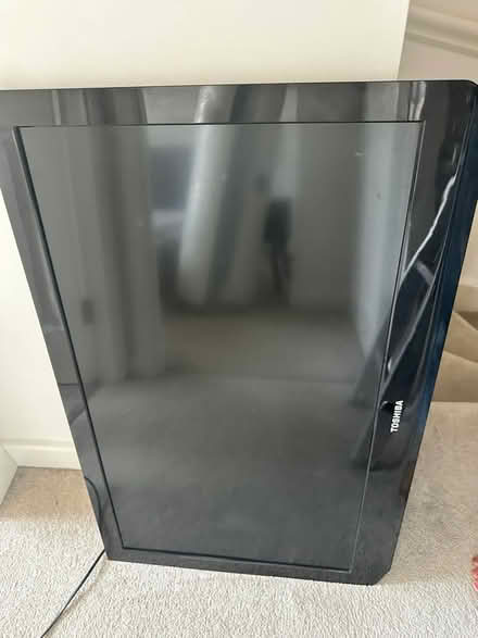 Photo of free 32” Toshiba TV with remote (Upper Stondon SG16) #2