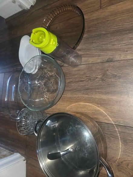 Photo of free Kitchen items (La4) #1