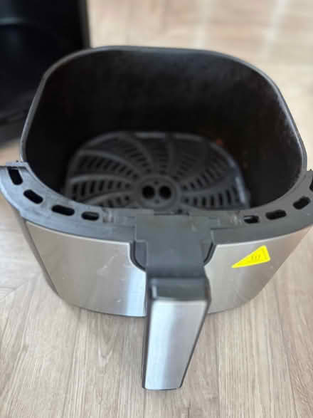 Photo of free Air Fryer (BR6) #2