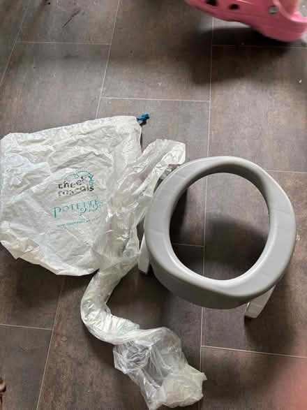 Photo of free Children’s portable potty (Gracemount EH16) #1