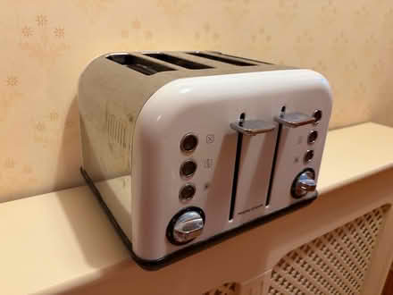 Photo of free Morphy Richard’s toaster (Rosemount AB25) #2