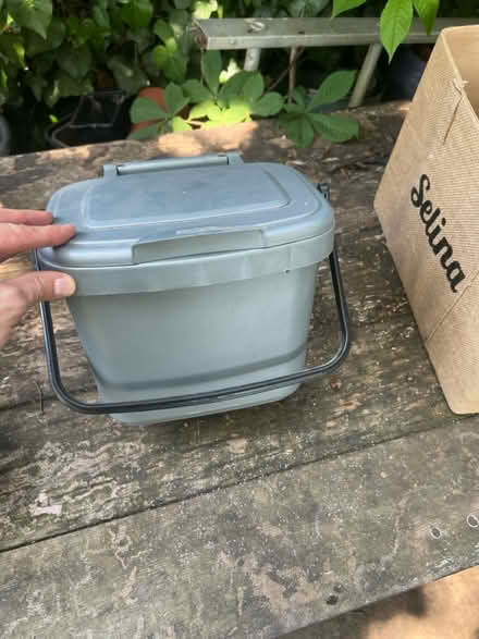 Photo of free Kitchen small bin (RG4) #1