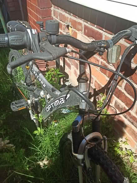 Photo of free bicycle need tlc (Fallowfield-Manchester M14 7hb) #2