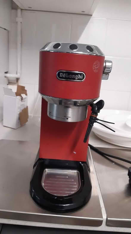 Photo of free Coffee machine (N7 9fn7) #1