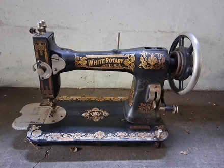 Photo of free Antique Sewing Machine (Interbay/Queen Anne) #1