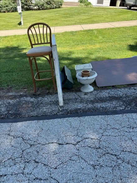 Photo of free At Curb: 4005 Moron Ave DG (Downers grove il) #4
