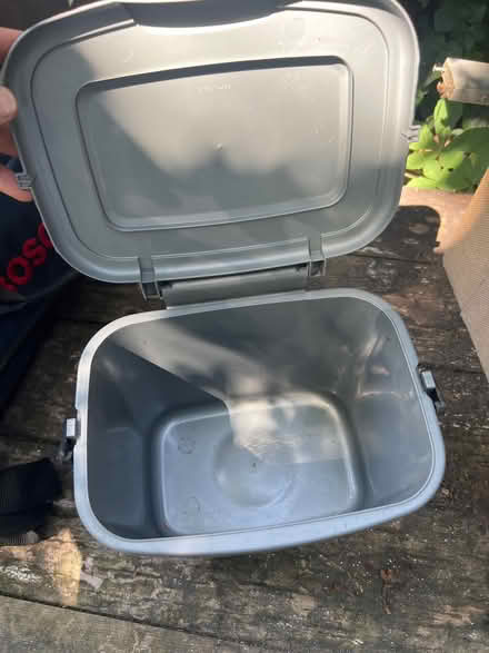 Photo of free Kitchen small bin (RG4) #2