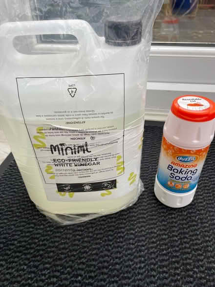 Photo of free Eco friendly cleaning - vinegar & baking soda (Warwick CV34) #1