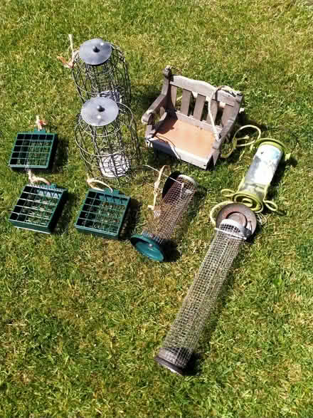 Photo of free Various bird feeders (Penrith CA11) #1
