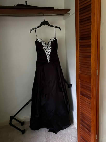 Photo of free Gown (Ithaca) #1