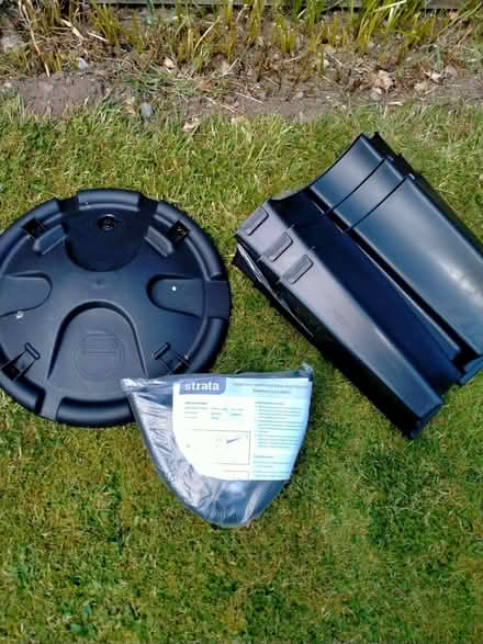 Photo of free Water Butt Lid, feet and pump (Penrith CA11) #1