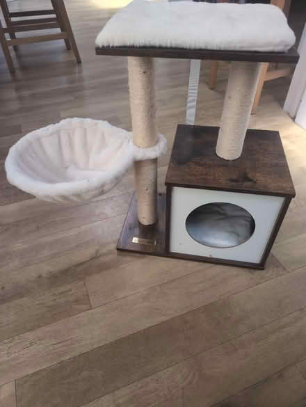 Photo of free Cat tree by feandrea (Old Coulsdon CR5) #1