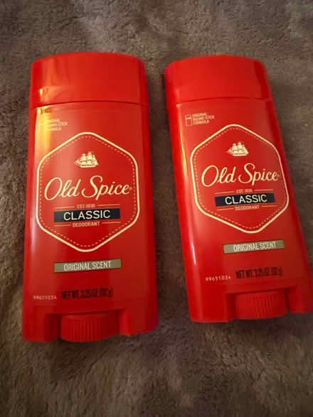 Photo of free 2 old spice deodorants (Gaithersburg) #1