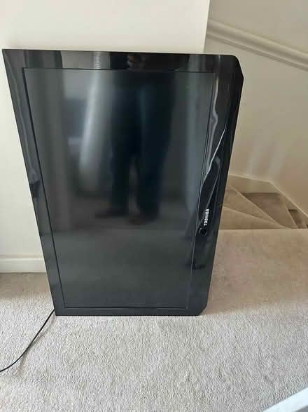 Photo of free 32” Toshiba TV with remote (Upper Stondon SG16) #1