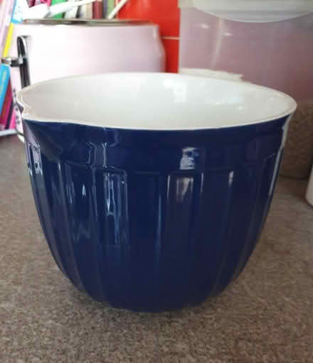 Photo of free Ceramic Mixing jug (Beckton E6) #2
