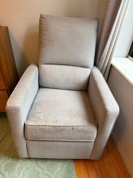 Photo of free Nursery rocking chair (Hamilton Heights) #2