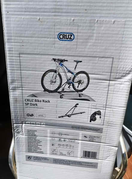Photo of free Cruz aero crossbars and racks (CH44) #4