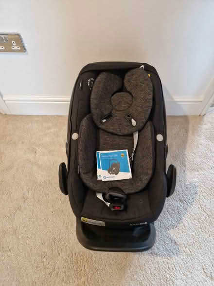 Photo of free Pebble I size MaxiCozi car seat for newborns (Penrith CA11) #1