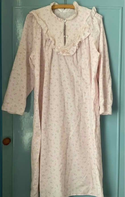Photo of free Night dress (Bieldside AB15) #1