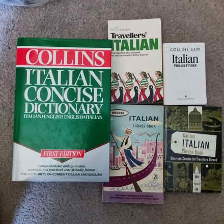 Photo of free 5 Italian phrase books and dictionary (Great Moor SK7) #1