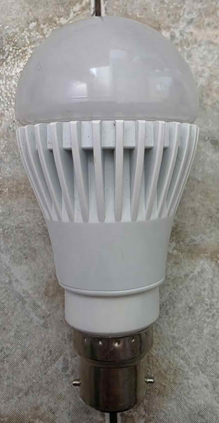 Photo of free Bulb (SK3) #1
