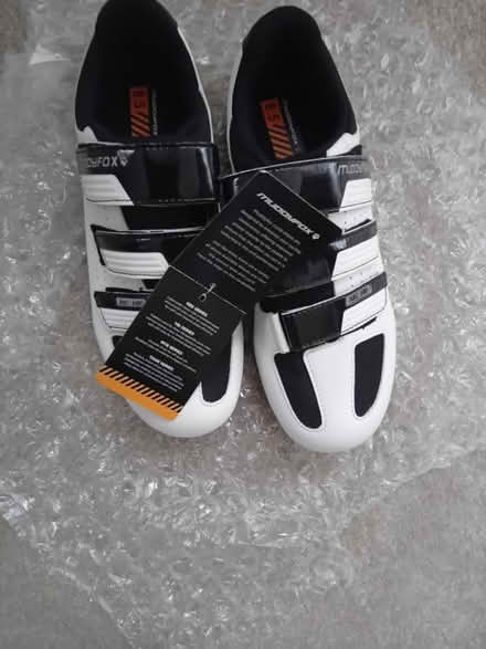 Photo of free Cycling shoes (GL20) #1