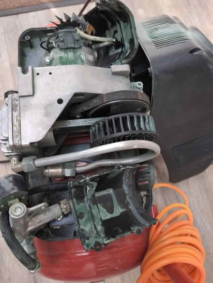 Photo of free Compressor for spares (Woodley RG5) #4