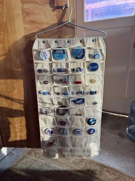 Photo of free Political campaign buttons (Monta Loma Mountain View) #2
