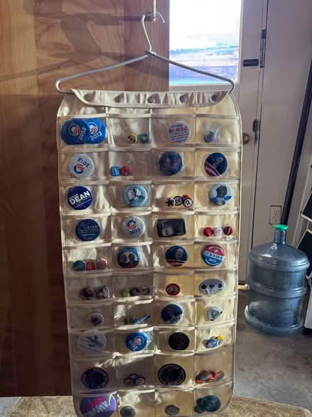 Photo of free Political campaign buttons (Monta Loma Mountain View) #1