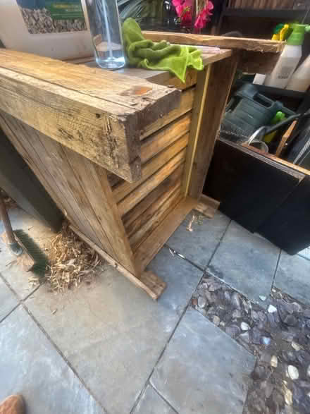 Photo of free Large planter (Wimbledon SW19) #1