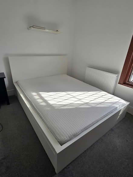 Photo of free King size bed (ME5 Chatham) #1