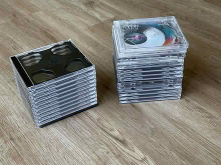 Photo of free CD / DVD empty cases (LE16 9) #1