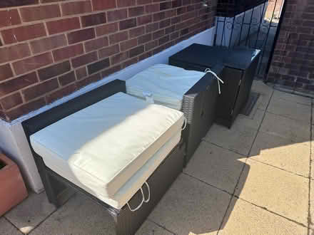 Photo of free Outdoor Dual Sunlounger (Kings Langley WD4) #3