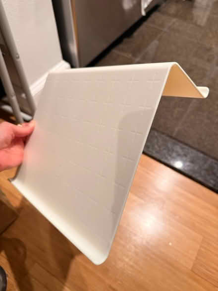 Photo of free laptop stand (Midtown west) #1