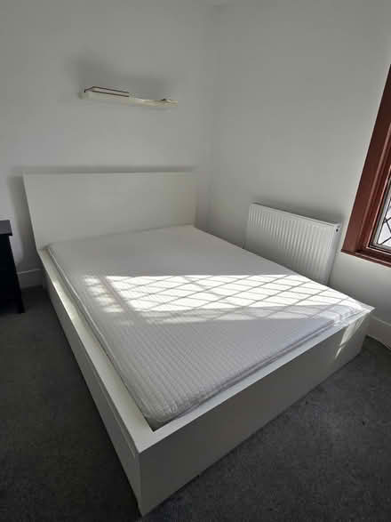 Photo of free King size bed (ME5 Chatham) #4
