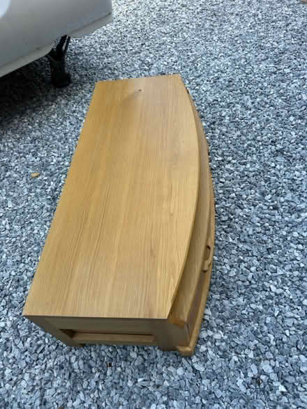 Photo of free Wooden tv / coffee table (AL3 near Waitrose) #2