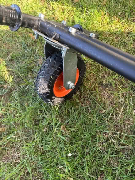 Photo of free Go cart for Hoverboard (WF12 Chickenley / Dewsbury.) #3