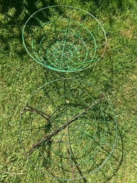 Photo of free 5 Hanging baskets (Ickenham) #2