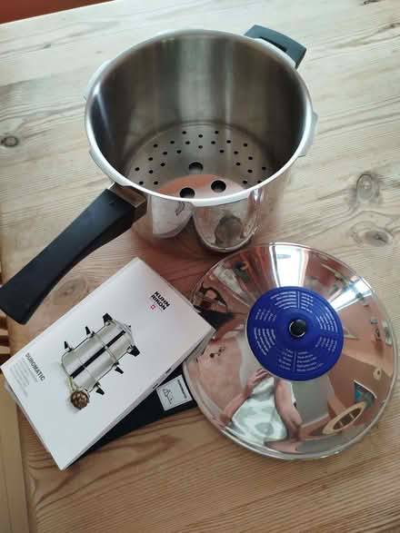 Photo of free Pressure cooker (Jericho BL9) #1