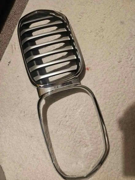 Photo of free BMW X1 grill (E1 Tower Hamlets) #1