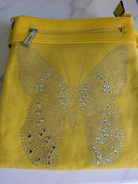Photo of free Yellow handbag (Braintree CM7) #1