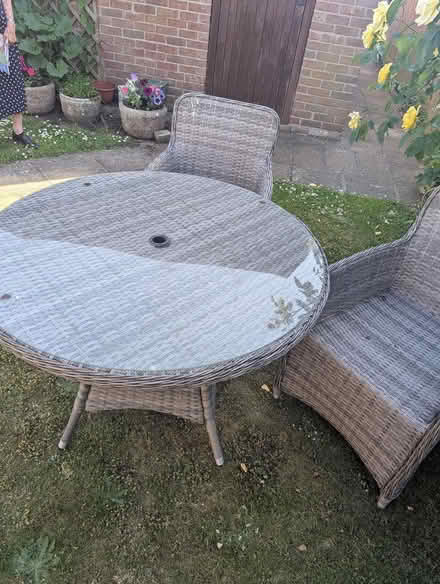 Photo of free Garden table and 2 chairs (High Wycombe HP14) #1
