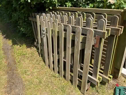 Photo of free Picket Fence and gate (Harpenden) #2