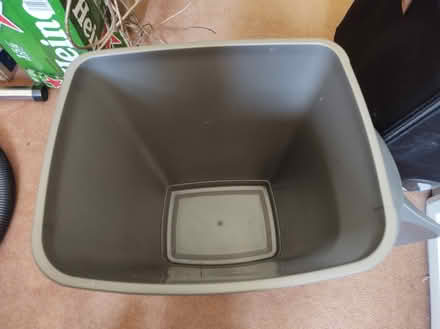 Photo of free Flip top bin (ME13) #3