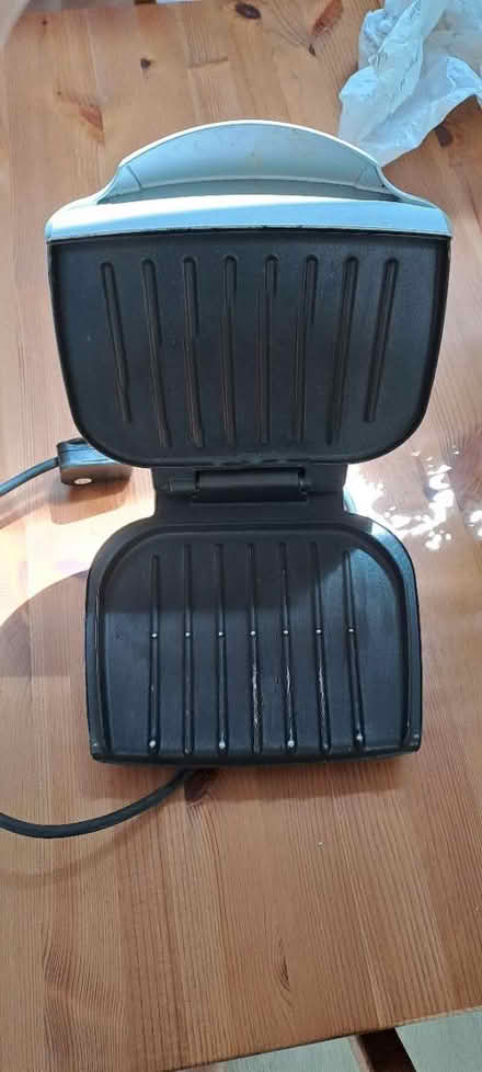 Photo of free Toastie machine (Sw19 2rr) #2