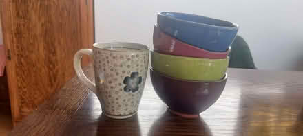Photo of free 4x bowls, 1 mug (Benfield Valley BN41) #1