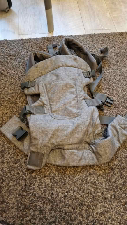 Photo of free Baby carrier (Streatham SW16) #1