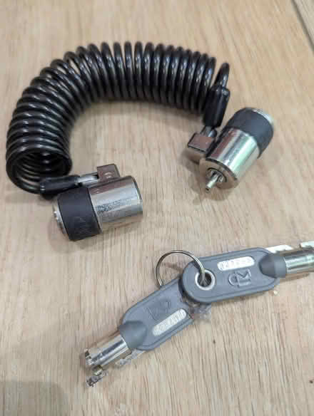 Photo of free Dual lock curly cable (Woodseats S8 0NW) #1